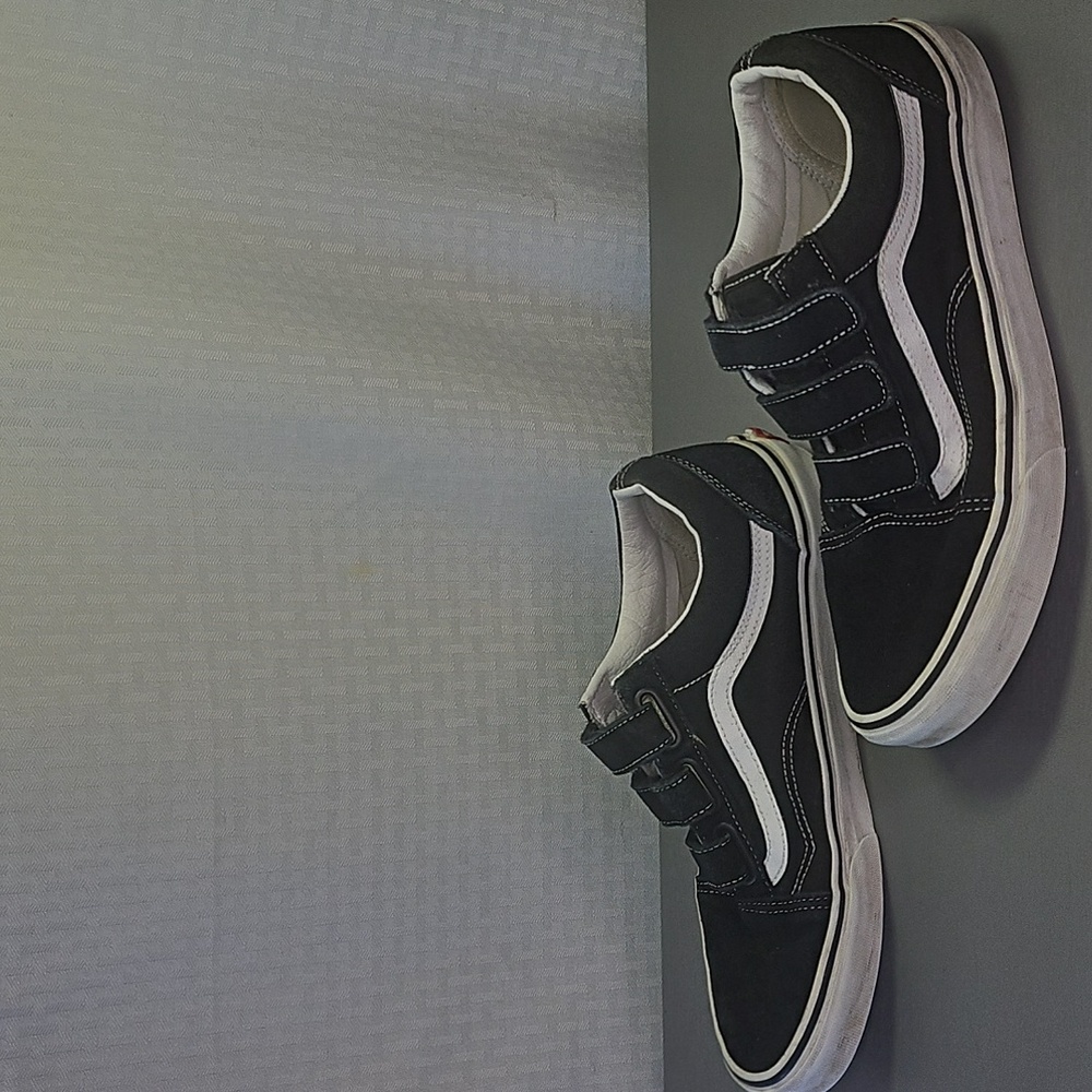 Vans Sneakers With Triple Velcro Closure Size 10.5 Great Condition - Picture 6 of 8